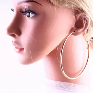 不锈钢金色耳环箍优雅迷人圈形耳环女性时尚圈耳环