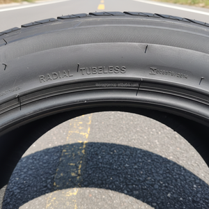 ยางเรเดียล PCR คุณภาพสูงพิเศษสำหรับรถยนต์ไฟฟ้า ราคาโรงงาน ขนาด 305/40ZR22 - Product Image 3
