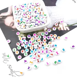 100pcs 4*7 Plastic 26 Letter Pearl Founded Circular Black and White Color Acrylic Jewelry Accessories
