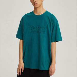 เสื้อยืดผ้าถักพิมพ์ลายตัวอักษรพิมพ์โลโก้ลายนูนทรงโอเวอร์ไซส์สำหรับผู้ชายผ้าฝ้าย100% ฤดูร้อนออกแบบได้ตามต้องการ - Product Image 5