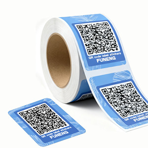 Stiker kode QR Data variabel kustom dari pabrik, gulungan stiker nomor seri <span class=keywords><strong>Label</strong></span> vinil berperekat kuat tahan air - Product Image 1