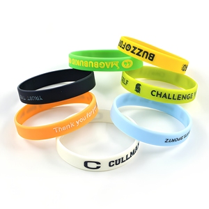 Bracelets <span class=keywords><strong>en</strong></span> silicone unis promotionnels à bas prix, bracelets <span class=keywords><strong>en</strong></span> caoutchouc, bracelets <span class=keywords><strong>en</strong></span> silicone avec logo personnalisé - Product Image 1