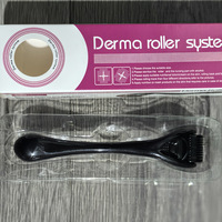 Rouleau de massage facial à 540 micro-aiguilles pour la beauté du visage, le massage du cuir chevelu et les soins de la barbe