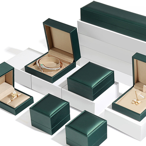 Custom Gift Jewelry Packaging Boxes Atrovirens Green Storage Gift Present PU Leather Rings Necklaces Pendant Boxes