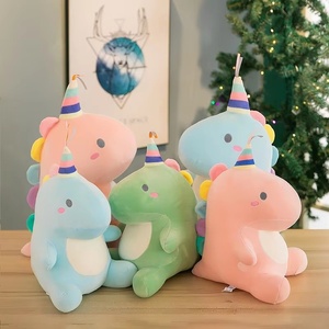 Peluches de dragon multicolores, adorables jouets en peluche en forme d'animaux, en polyester et coton PP, idéales comme cadeaux pour la maison, pour les garçons et les filles - Product Image 3