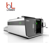 Machine de découpe laser à fibre CNC entièrement fermée 3015 12kw 20kw 60kw pour tôles métalliques épaisses avec table d'échange Cypcut Hiwin BMP/PLT/AI