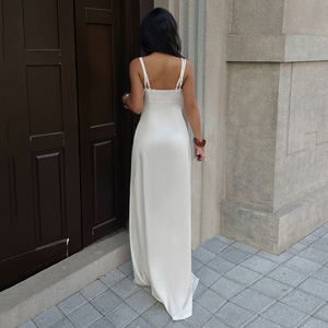 Vestido maxi casual de mujer con cuello en V, abertura alta, encaje sólido minimalista y cintura natural - Product Image 3
