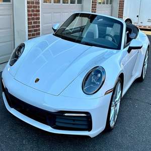 Подержанный 2024 продаж для-Порше 911 кабриолет - Product Image 1