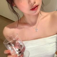 Elegante Collar de Princesa de Lujo Ligero, Colgante Minimalista Brillante con Piedra de Zirconia, Joyería Romántica Suave de Primera Calidad para Mujer