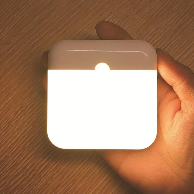 USB Rechargeable Battery Lamp, Mini Motion Sensor Night Light, LED Stick-on Closet Lights