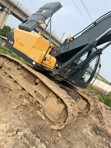 Excavatrice sur chenilles Hyundai R215VS d'occasion, 20,5 tonnes, système VPC, pour travaux agricoles et construction routière, exportation - Product Image 4
