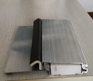 <span class=keywords><strong>Umbral</strong></span> <span class=keywords><strong>de</strong></span> <span class=keywords><strong>Puerta</strong></span> <span class=keywords><strong>de</strong></span> Aluminio y PVC Estándar Americano - Product Image 4