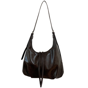 กระเป๋าโท้ทผู้หญิง หนังสีน้ำตาล ปิดด้วยซิป ขนาดกลาง นุ่มสบาย ใช้ได้ทุกวัน ฤดูใบไม้ร่วง 2024 - Product Image 5