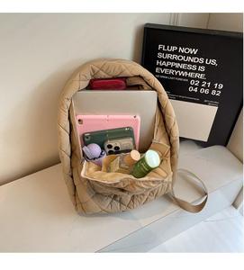 <span class=keywords><strong>Sac</strong></span> <span class=keywords><strong>à</strong></span> <span class=keywords><strong>dos</strong></span> matelassé personnalisé en gros, unique, moderne, pour femmes, voyage en plein air, imperméable, polyester, forme carrée, hiver, capacité 20L - Product Image 5