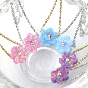 Nouveauté 2026 : Bijoux tendance en forme de fleur, pendentif trèfle, <span class=keywords><strong>opale</strong></span> synthétique, diverses formes et couleurs, breloques <span class=keywords><strong>opale</strong></span> percées - Product Image 2