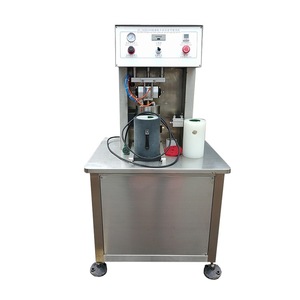 Máquina tapadora semiautomática al vacío de 220 V eléctrica para botellas de vidrio con motor. - Product Image 2