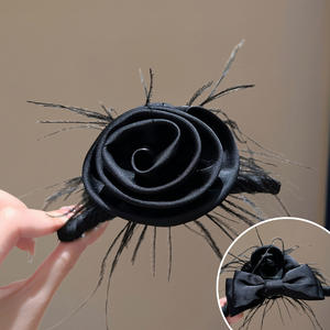 Élégant chouchou floral pour cheveux, motif rose douce, pour enfants, idéal pour les soirées, accessoire de vente en gros - Product Image 4