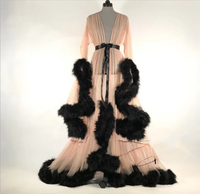 Robes de soirée pour femmes, vente en gros, transparentes, sexy, avec manches en plumes et traîne évasée