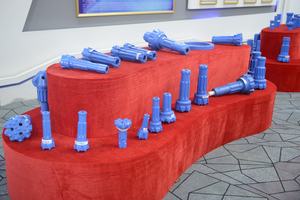 عمودي ثقيل الجناح بت نظام غلاف متحدة المركز أدوات الحفر مطرقة بت - Product Image 3