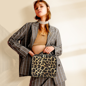 Sac <span class=keywords><strong>de</strong></span> <span class=keywords><strong>toilette</strong></span> et <span class=keywords><strong>de</strong></span> rangement pour cosmétiques, grande capacité, en PU, écologique, imperméable, portable, pour le sport et les voyages - Vente directe usine - Product Image 1