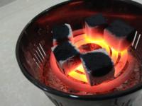 Charbon de coco de haute qualité du Vietnam pour chicha, briquettes à faible teneur en cendres, vente en gros, 100% naturel, durée de combustion de 5-6 heures, 4-5 cm