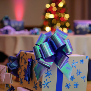 Oversized Pearlshine Solid Metallic Polypropylene <b>Pull</b> <b>Bow</b> Gift <b>Bow</b> for Wedding Birthday Anniversary Party Decoration - Product Image 3