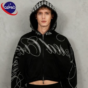 QZFSO, ropa informal de algodón de peso pesado personalizada, pantalones de chándal con logotipo de diamantes de imitación de lujo y conjunto de Sudadera con capucha gráfica recortada para hombre - Product Image 1