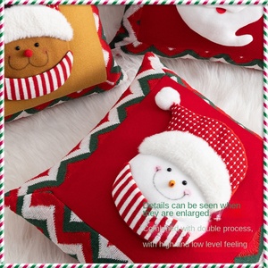 Plaid décoratif personnalisé en polyester et coton écologique, brodé Père Noël rouge et vert, doux et moelleux, unisexe, pour tous les âges - Product Image 4