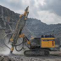 Foreuse intégrée sur chenilles diesel Kaishan KT5H, profondeur de forage 24m, force de levage 35kN pour trous de dynamitage de 90-127mm