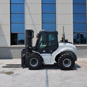Carrello Elevatore Fuoristrada ad Alte Prestazioni da 3 Tonnellate 4WD con Motore Diesel <span class=keywords><strong>Euro</strong></span> 5 per il Mercato Europeo - Product Image 3