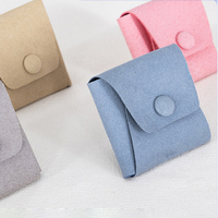 Pochette à bijoux en gros, logo personnalisé, sac souple pour ranger bagues, boucles d'oreilles, colliers et petits bijoux