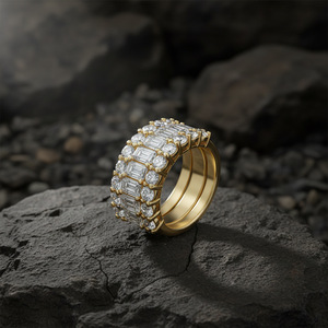 Anillo de eternidad de banda ancha de lujo en plata S925 con moissanita de corte mixto, regalo de joyería para damas para bodas y aniversarios. - Product Image 4