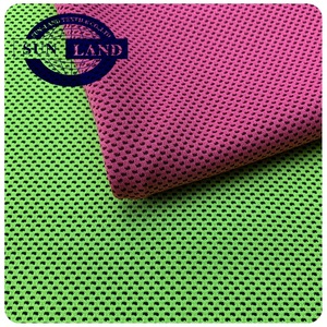 45% Coolpass Sợi Khô Nhanh 55% Cải Tiến <span class=keywords><strong>Cation</strong></span> <span class=keywords><strong>Polyester</strong></span> Sợi Ngang Đan Mật Ong Lược Lưới Độ Ẩm Wicking Thể Thao Vải - Product Image 3