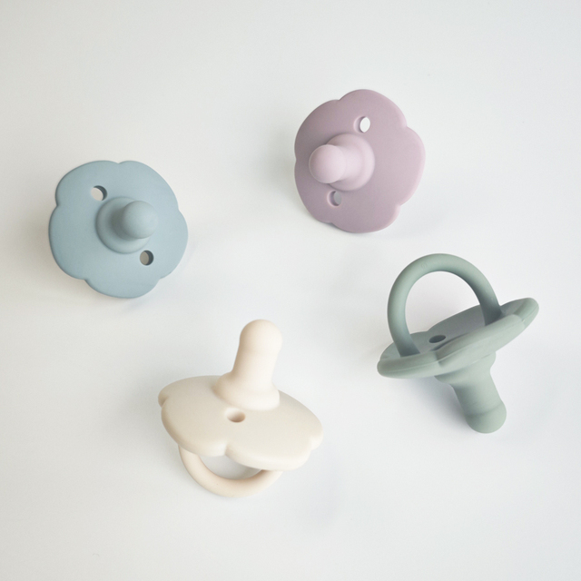 Custom Food Grade Silicone Baby Pacifier BPA Free One Piece Newborn Soothing Dummy Teether Pacifier