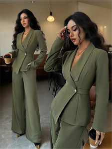 Completo da <span class=keywords><strong>Donna</strong></span> Autunno 2026 Stile Europeo-Americano, Elegante e Alla Moda, Blazer a Maniche Lunghe e Pantaloni a Gamba Dritta, Set Due Pezzi - Product Image 2