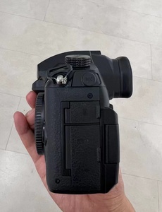Video <b>Shooting</b> Panasonics GH5 Mirrorless Photography Flip Over Touch Screen Live MOS Used Camera - Product Image 5