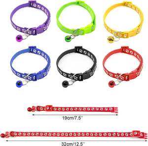 Collar reflectante de moda de 1.0 cm con estampado de huellas de gato y cascabel, con cierre de seguridad. - Product Image 2