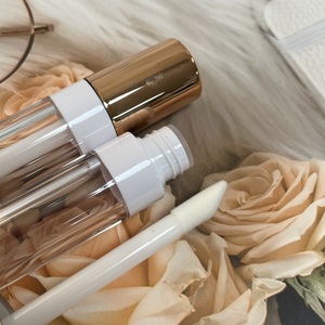 Tube de gloss à lèvres transparent avec bouchon à vis doré, emballage cosmétique PETG, diamètre 22,6 mm - Product Image 2