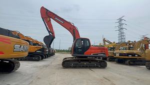 Excavadora Doosan usada más vendida en mejores condiciones con motor original y componentes de núcleo de bomba en stock - Product Image 2