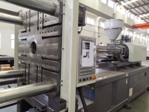 Máquina de moldeo por inyección de plástico, precio bajo, 65 toneladas, fabricación de cubiertas móviles - Product Image 5