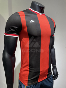 100% 涤纶速干短袖足球服欧洲国家队世界杯定制复古足球球衣 - Product Image 3