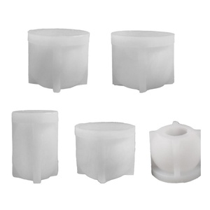 Molde de Silicona para Velas Aromáticas y Jabones Hechos a Mano con Diseño Deportivo de Fútbol, Baloncesto, Béisbol, Voleibol y Rugby de TangChu - Product Image 5