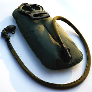 Suministro de fábrica plegable 2.5L TPU bolsa de agua potable de paja portátil al aire libre ciclismo montañismo Camping bolsa de agua - Product Image 4