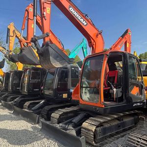 Modelo Popular: Miniexcavadora Doosan DX75 con Diseño Compacto para Obras en Espacios Reducidos en Todo el Mundo - Product Image 4