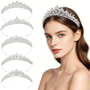 Vente en gros de diadèmes en cristal argenté de 5 designs différents, assortiment de coiffes de mariée en strass pour mariage et Quinceañera - Product Image 1