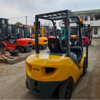 Chariot élévateur diesel Komatsu FD20 d'occasion, capacité de 2 tonnes, hauteur de levage de 3 m/4,5 m, pneus pleins, déplaceur latéral hydraulique, mât à deux étages
