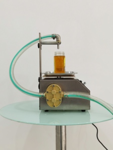 Machine de remplissage automatique de boissons 20g-10kg pour lait, bière, eau, 220V 200W, canettes, bouteilles, emballage <span class=keywords><strong>HJ</strong></span>-CSYL15 - Product Image 4