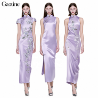 Gaun Cheongsam Bordir Bunga Perak Satin Lilac Gaya Cina untuk Wanita, Pakaian Pesta Wanita OEM ODM Kustom, Grosir