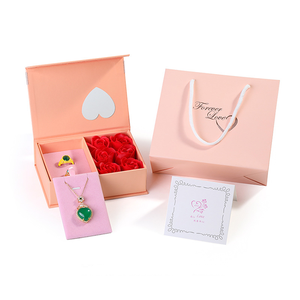 Collar de Flores Artificiales Romántico para Propuesta de Matrimonio, Anillo de Jabón con Rosa, Caja de Joyería para Regalo del Día de la Madre, Venta al Por Mayor - Product Image 3