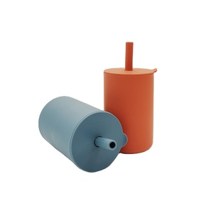 <span class=keywords><strong>Tasse</strong></span> de paille en Silicone sans BPA pour enfants <span class=keywords><strong>6</strong></span> <span class=keywords><strong>mois</strong></span> Biberon résistant à la poignée <span class=keywords><strong>Apprentissage</strong></span> scellé aux gouttes Bouteilles <span class=keywords><strong>d</strong></span>'eau droites - Product Image 4